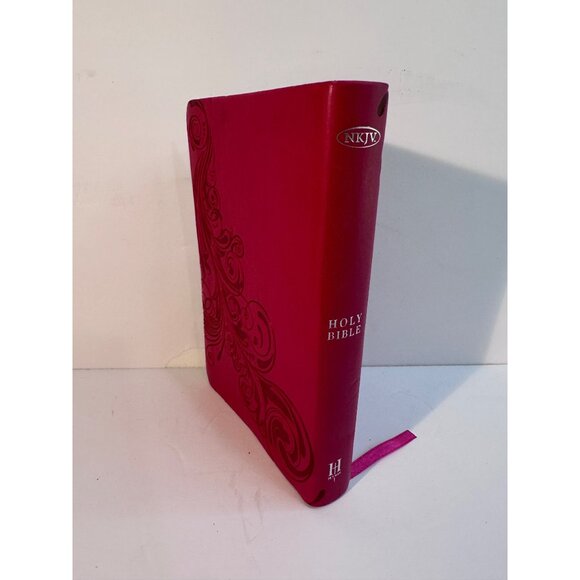 NKJV Compact UltraThin Holy Bible LeatherTouch Pink Embossed - Picture 8 of 8